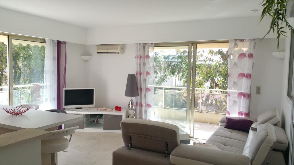 Roc Et Galets Apartment Saint-Laurent-du-Var Ngoại thất bức ảnh